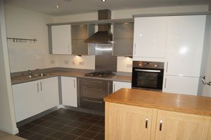 Kitchen- click for photo gallery